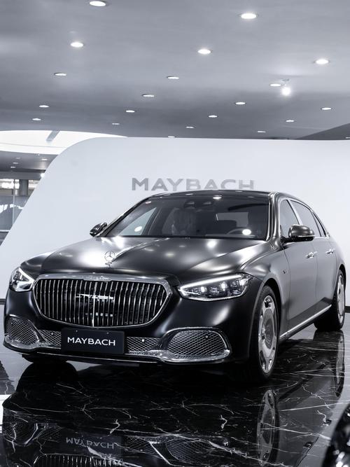 重庆245岚图汽车的售后服务让用户无忧出行，迈巴赫未来的豪华车趋势